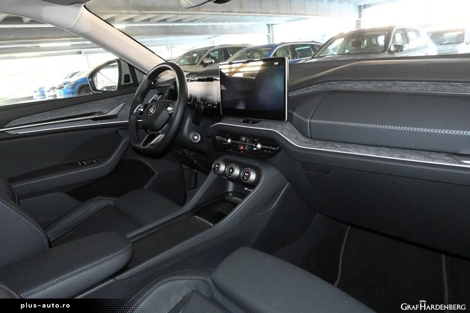 Kodiaq   NEU  2.0 TDI  DSG 4x4 Selection AHK   S