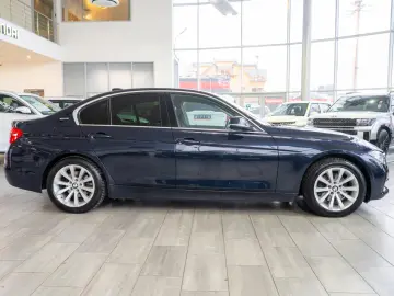 BMW Seria 3 330e iPerformance