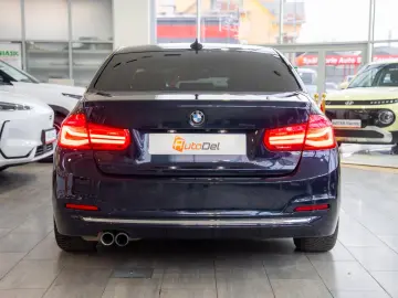 BMW Seria 3 330e iPerformance
