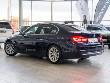 BMW Seria 3 330e iPerformance