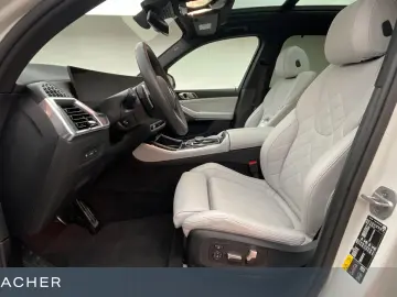 X5 xDrive50e A M-Sport LCProf AHK Pano Luftfed.
