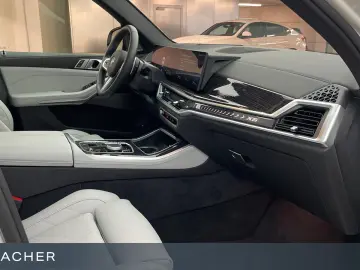 X5 xDrive50e A M-Sport LCProf AHK Pano Luftfed.