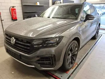 Touareg 3.0 TDI 4M - R-LINE   PANO   IQ.LIGHT