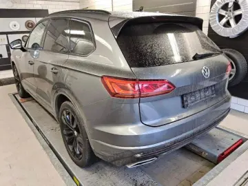 Touareg 3.0 TDI 4M - R-LINE   PANO   IQ.LIGHT