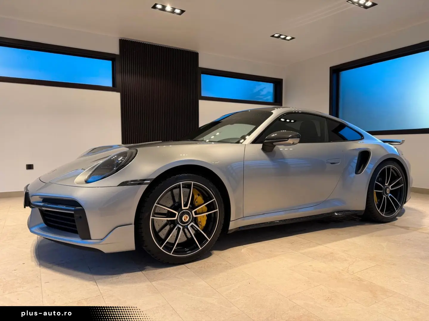 911 Turbo S  Aero-Kit Carbondach Acrapovic LIFT