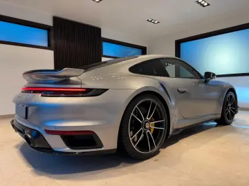 911 Turbo S  Aero-Kit Carbondach Acrapovic LIFT