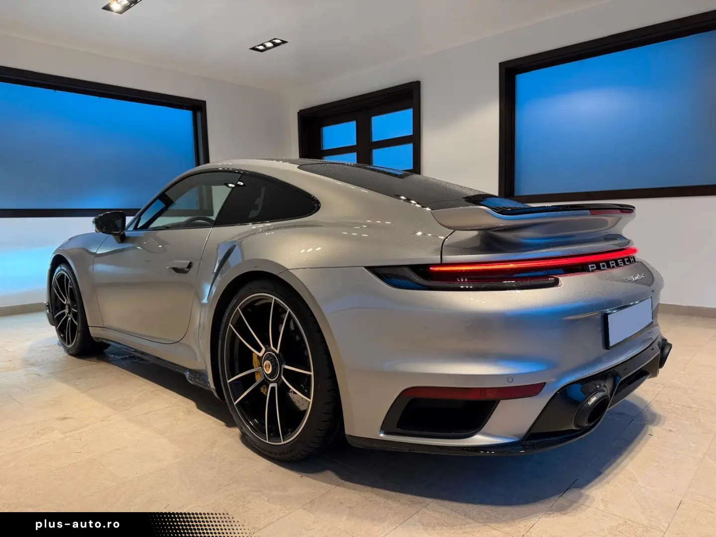 911 Turbo S  Aero-Kit Carbondach Acrapovic LIFT