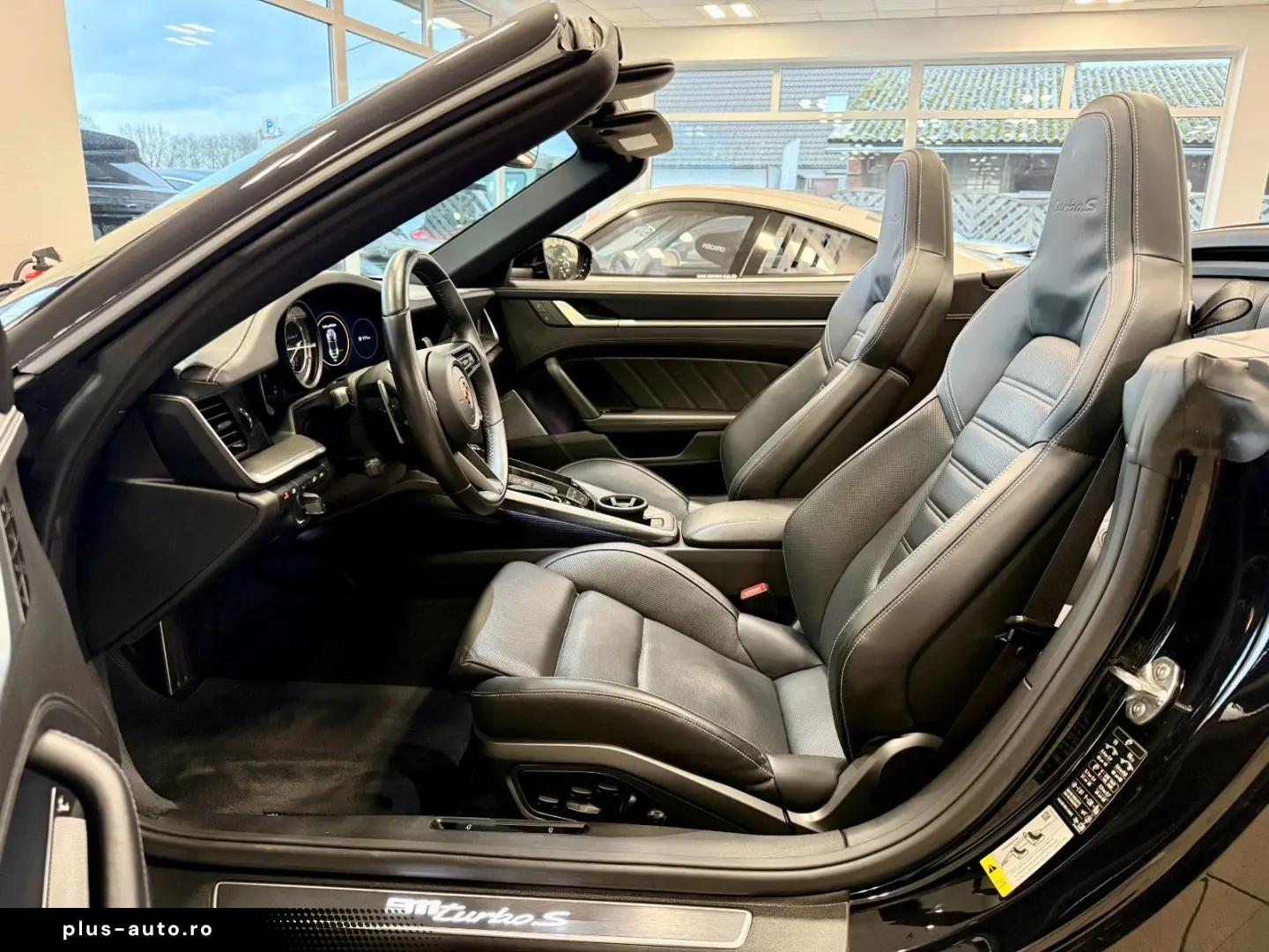 911 992 Turbo S Cabrio LIFT InnoDrive Burmester