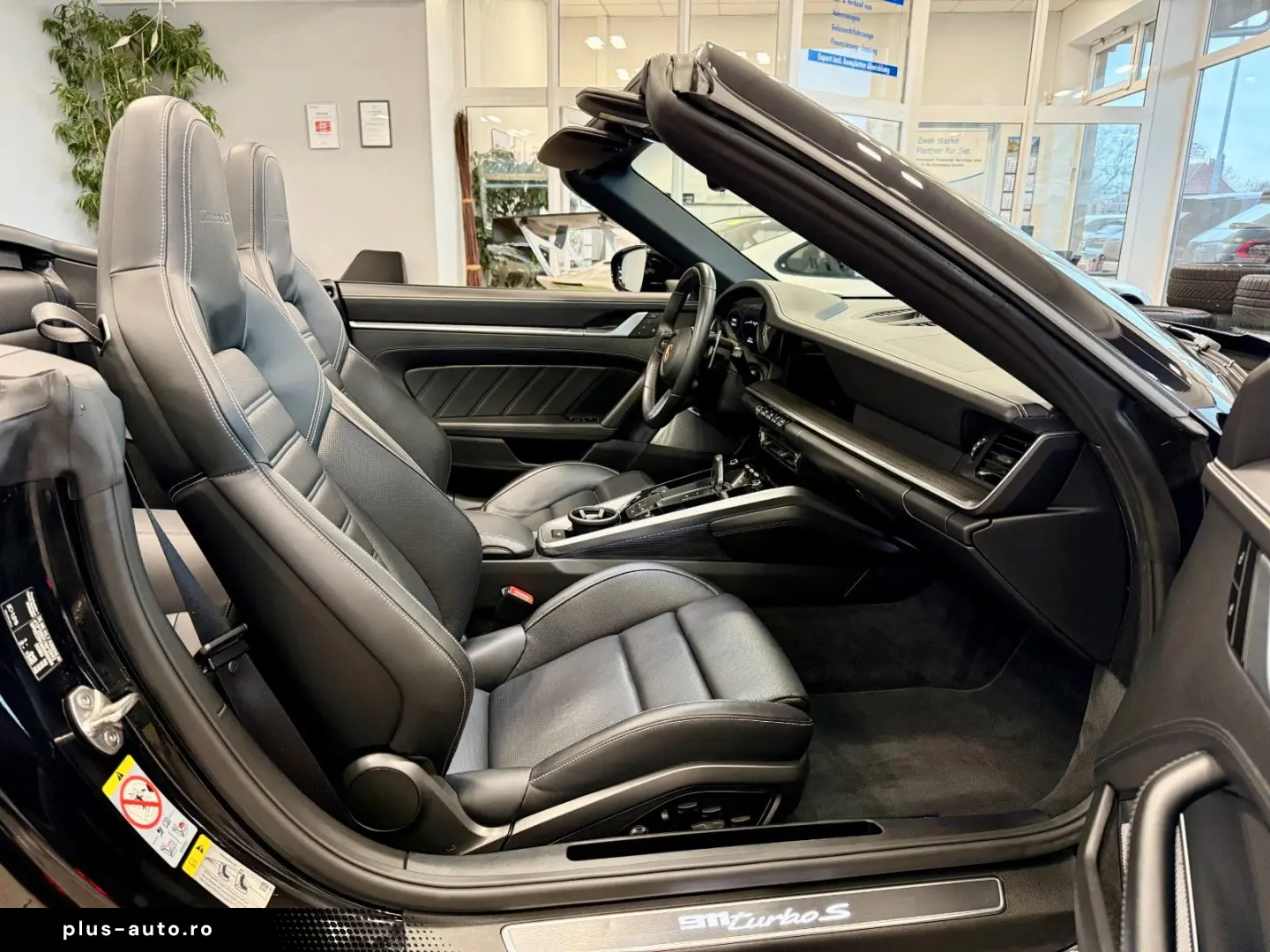 911 992 Turbo S Cabrio LIFT InnoDrive Burmester