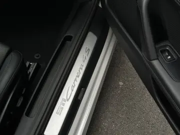 992 911 Carrera 4S Cabriolet BOSE Sportsitze SHZ