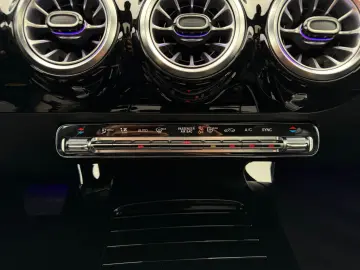 CLA 200 AMG 19  PANO DISTR  Sitzklima 360  Leder