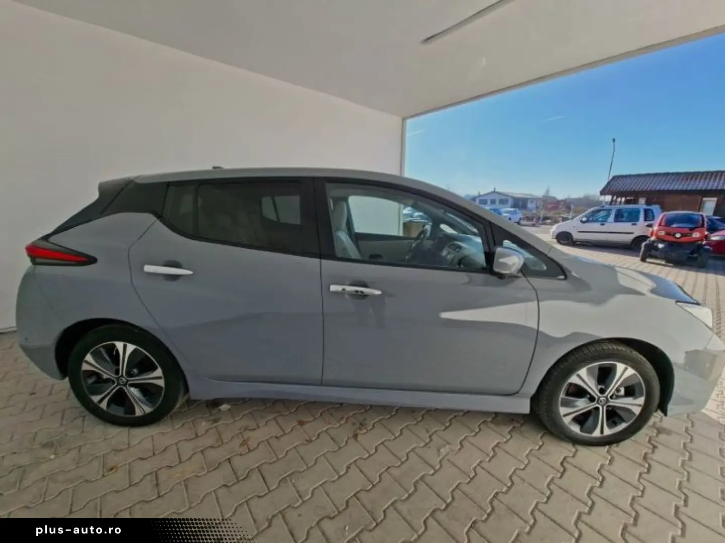 NISSAN LEAF Baterie 62kW   Motor 215CP Tekna