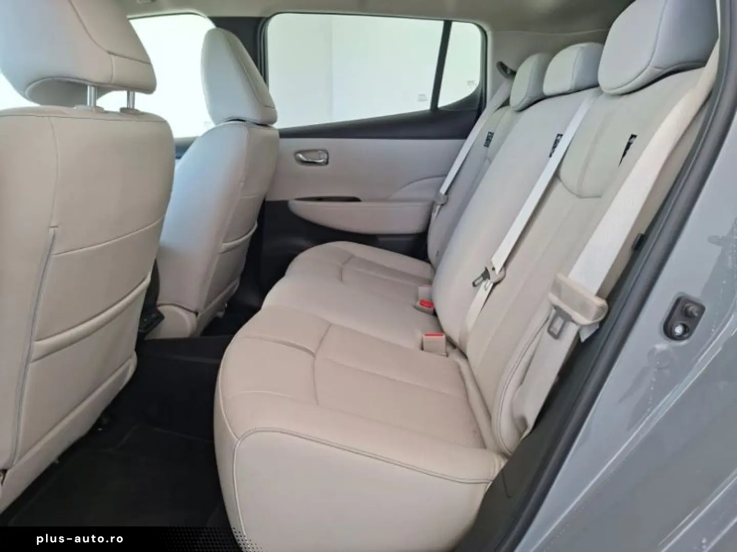 NISSAN LEAF Baterie 62kW   Motor 215CP Tekna