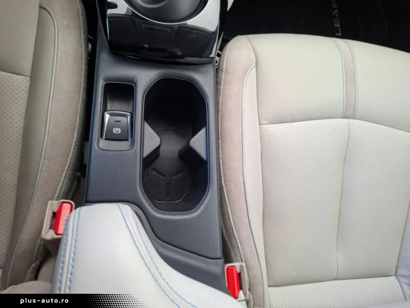 NISSAN LEAF Baterie 62kW   Motor 215CP Tekna