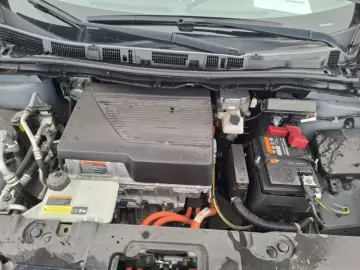 NISSAN LEAF Baterie 62kW   Motor 215CP Tekna