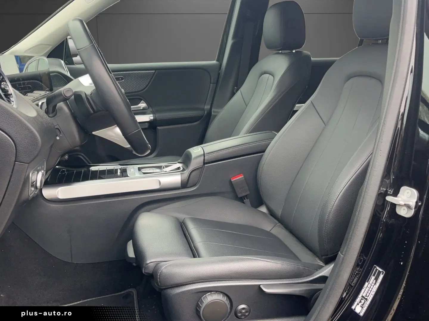 GLB 250 4M PROGRESSIVE NIGHT AHK 7-SITZE DISTRON