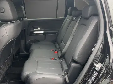 GLB 250 4M PROGRESSIVE NIGHT AHK 7-SITZE DISTRON