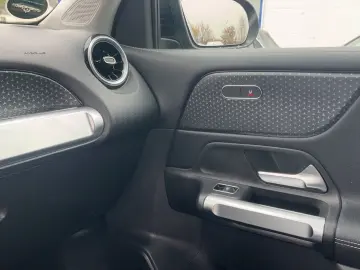 GLB 250 4M PROGRESSIVE NIGHT AHK 7-SITZE DISTRON