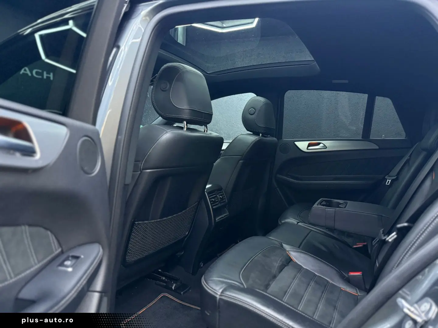 GLE 350D AMG COUPE PANO 360 AHK MEMORY HUD HK