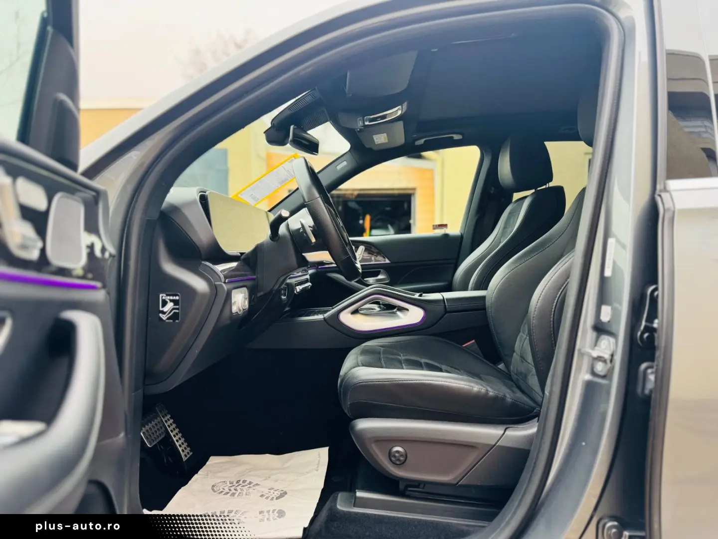 GLE 350 d 4Matic AHK Pano AMG Line Interieur