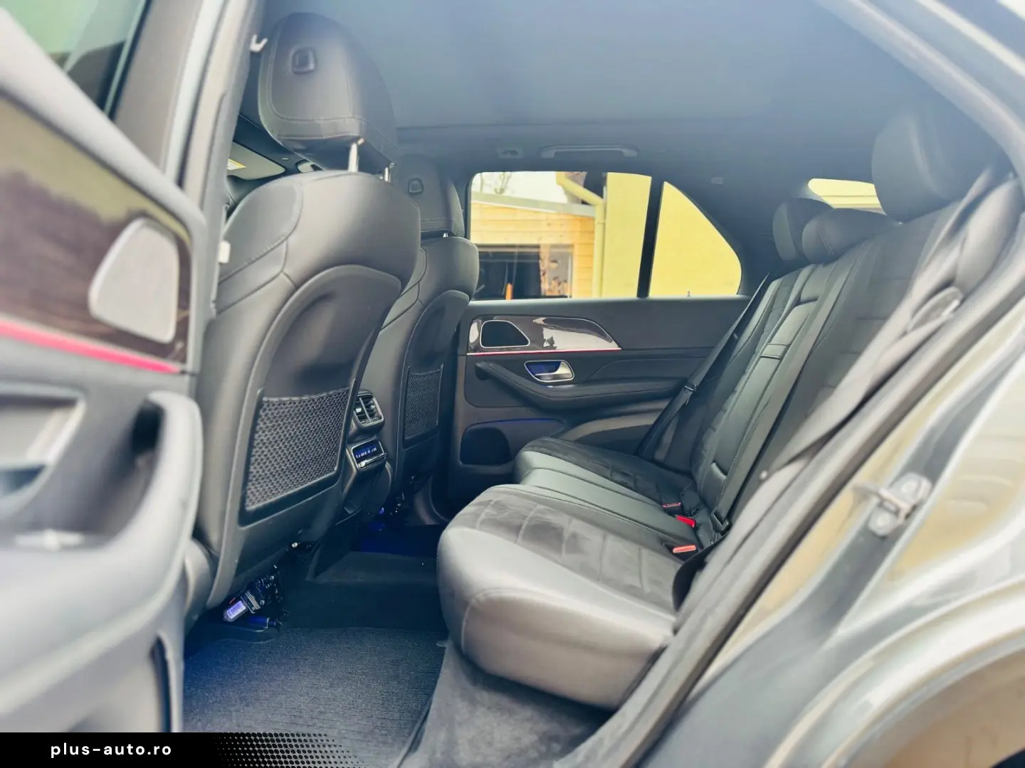 GLE 350 d 4Matic AHK Pano AMG Line Interieur