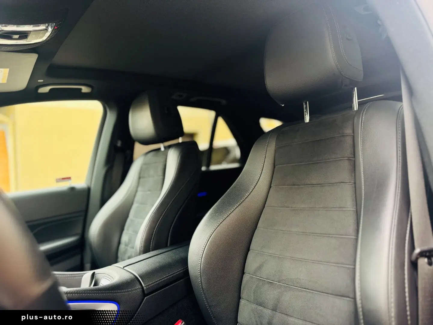 GLE 350 d 4Matic AHK Pano AMG Line Interieur