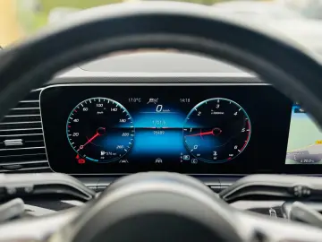 GLE 350 d 4Matic AHK Pano AMG Line Interieur