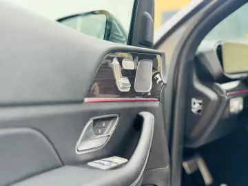 GLE 350 d 4Matic AHK Pano AMG Line Interieur