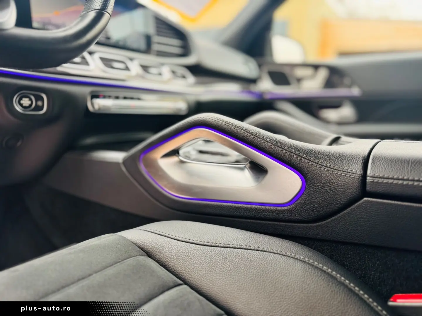 GLE 350 d 4Matic AHK Pano AMG Line Interieur