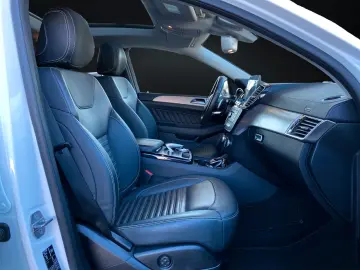 GLE 350 d 4M COUPE AMG-LINE 360 KAMERA-PANORAMA