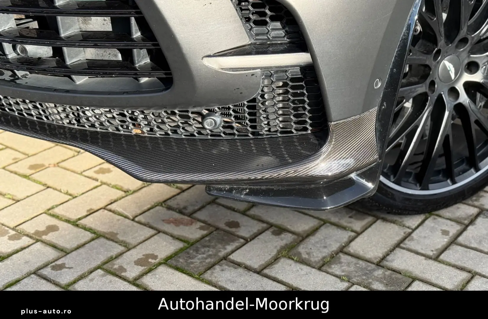 DBX707 4.0 V8  Vollausstattung Carbon-Paket