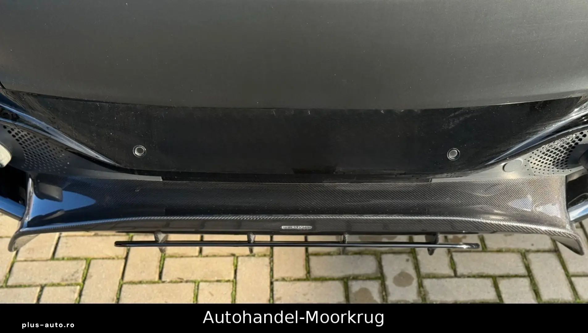 DBX707 4.0 V8  Vollausstattung Carbon-Paket