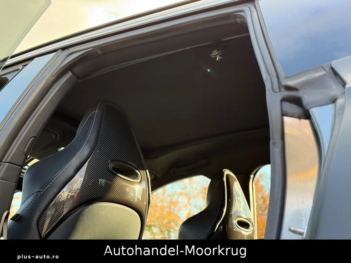 DBX707 4.0 V8  Vollausstattung Carbon-Paket