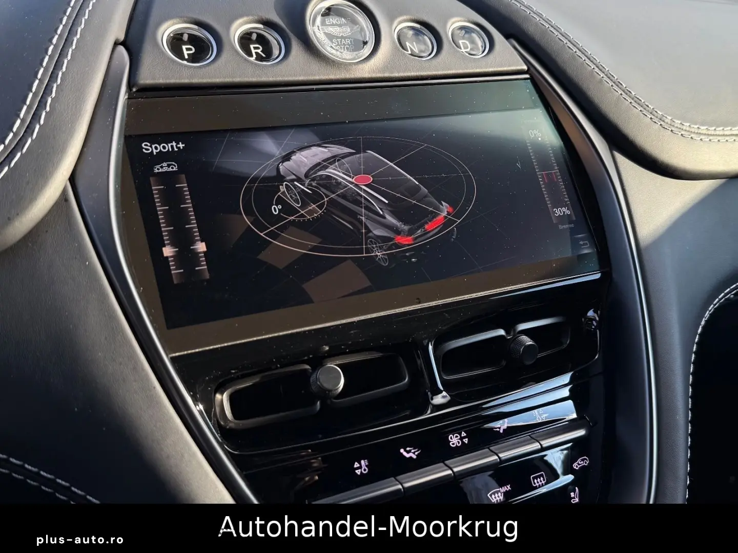 DBX707 4.0 V8  Vollausstattung Carbon-Paket