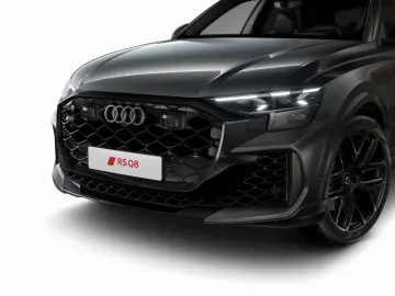 Audi RSQ8 tiptronic