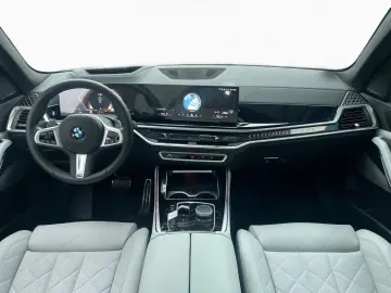 X5 xDrive40i M Sport StHz Pano AHK Iconic SoftCl