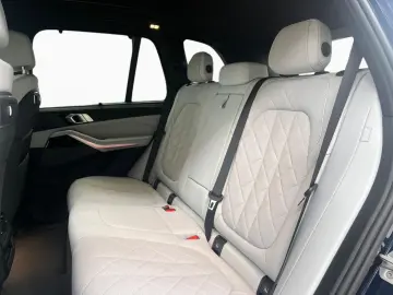 X5 xDrive40i M Sport StHz Pano AHK Iconic SoftCl