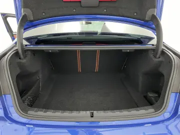 M3 Competition M xDrive Limousine NAVI LED RFK H