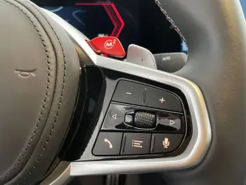 M3 Competition M xDrive Limousine NAVI LED RFK H