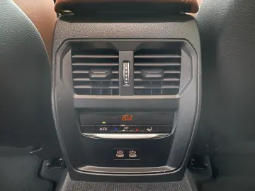 M3 Competition M xDrive Limousine NAVI LED RFK H