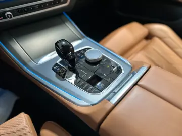 X5 xDrive45e Navi Leder LED HUD PDC 1.Hand