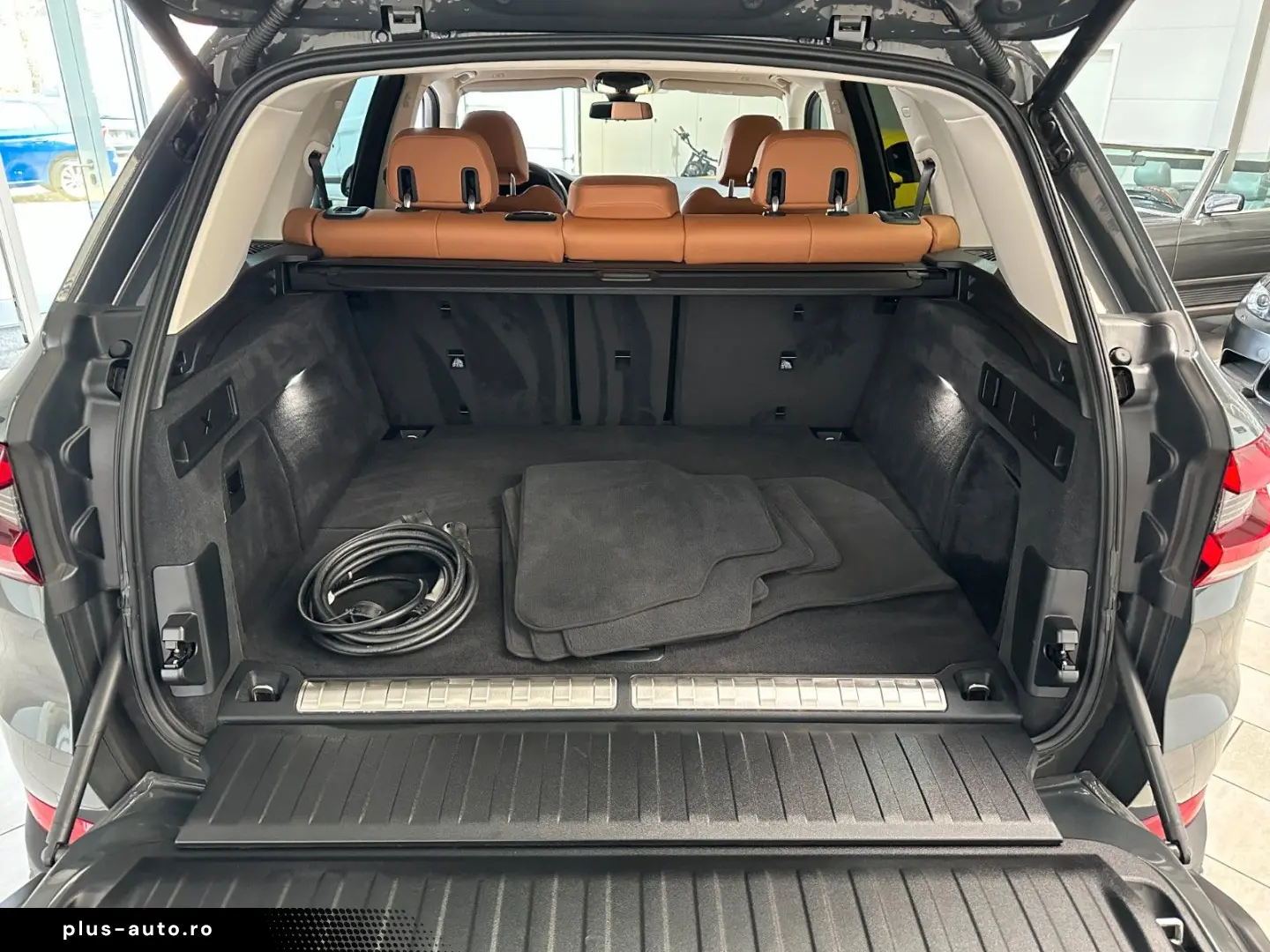 X5 xDrive45e Navi Leder LED HUD PDC 1.Hand