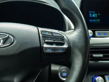 Hyundai KONA 204 CP 64.8 kWh Highway