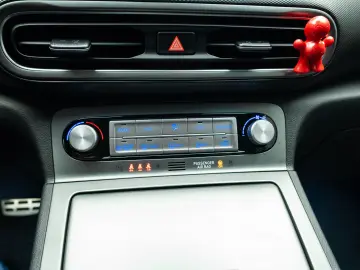 Hyundai KONA 204 CP 64.8 kWh Highway