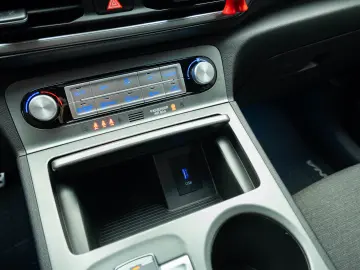 Hyundai KONA 204 CP 64.8 kWh Highway