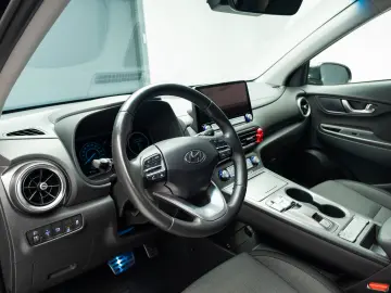 Hyundai KONA 204 CP 64.8 kWh Highway