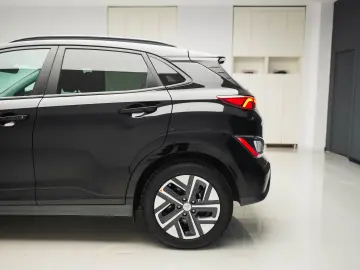 Hyundai KONA 204 CP 64.8 kWh Highway