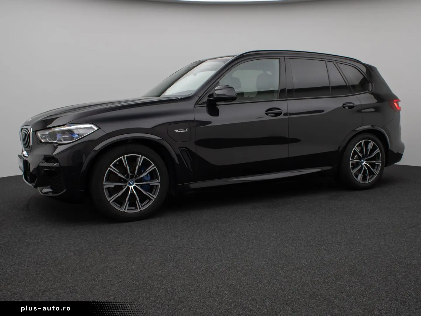 X5 xD45e M Sport Panorama Laser 360 HUD DAB B&W
