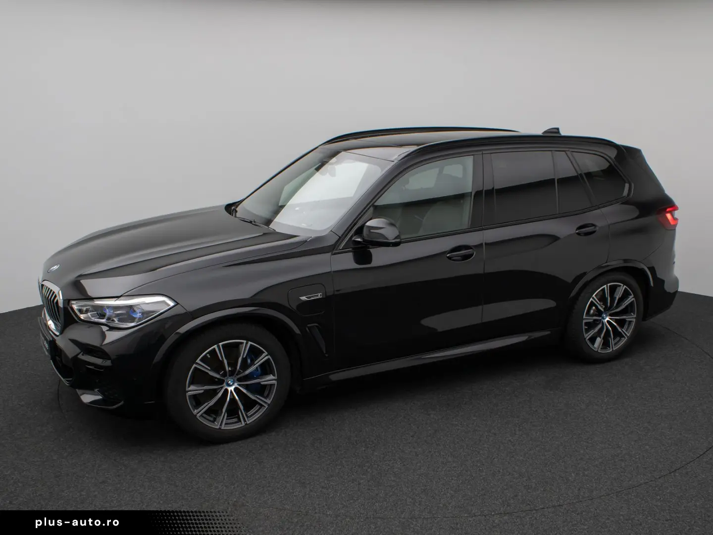 X5 xD45e M Sport Panorama Laser 360 HUD DAB B&W