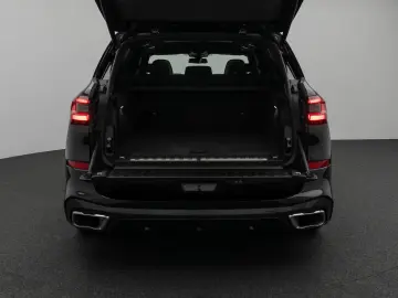X5 xD45e M Sport Panorama Laser 360 HUD DAB B&W